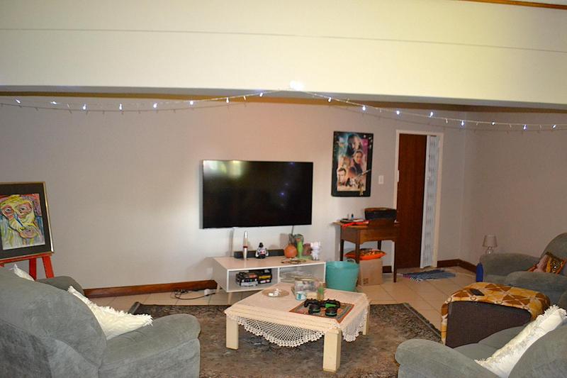 To Let 4 Bedroom Property for Rent in Vyfhoek A H North West